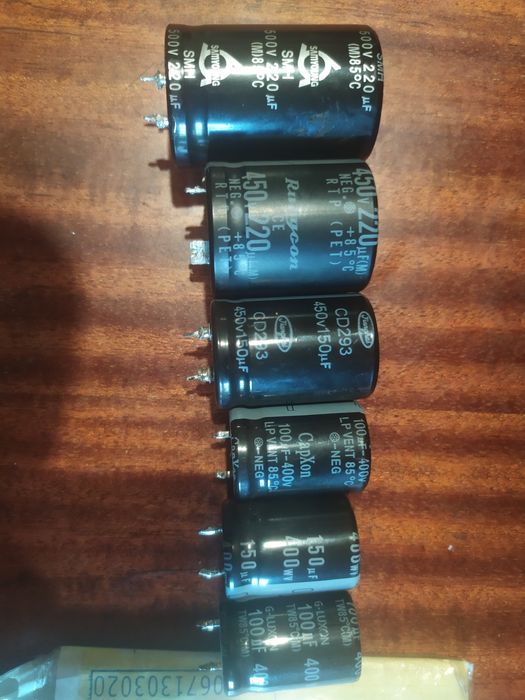 Конденсатор Rubycon 500V 220uF