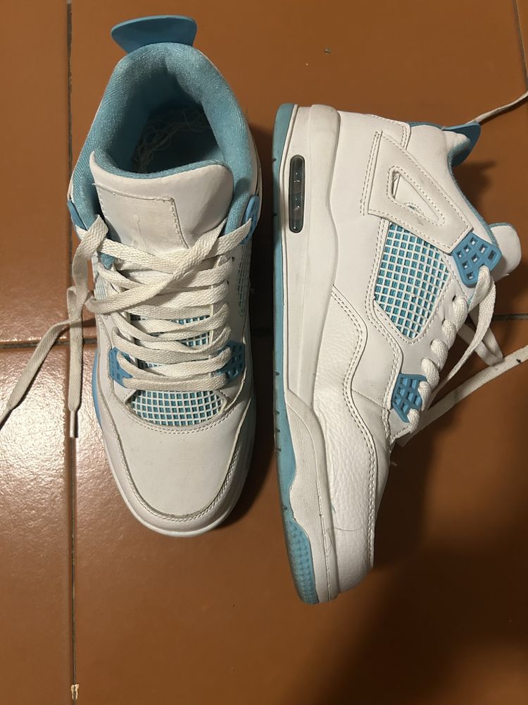 Jordan 4 branco&azul