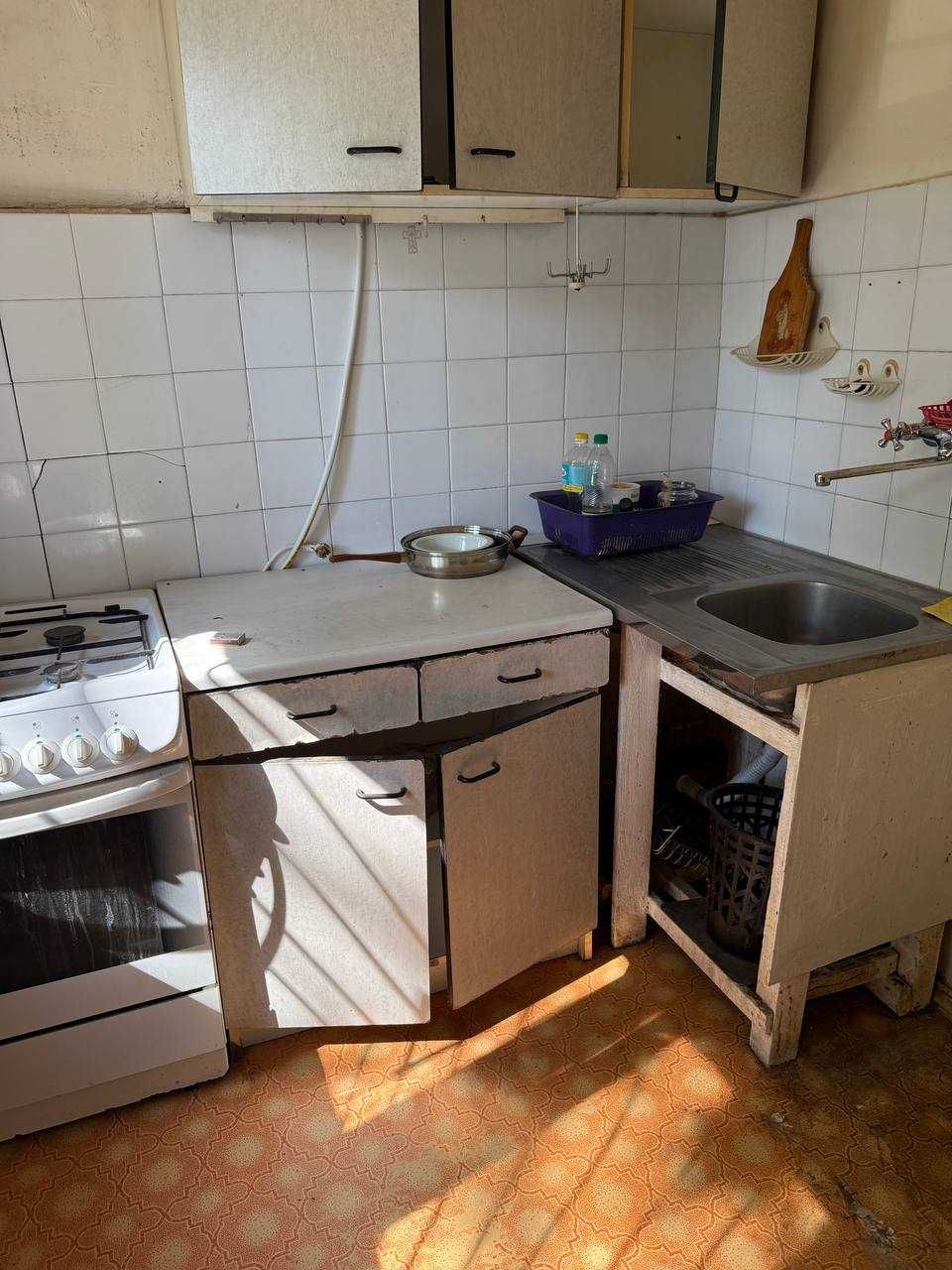 Продам 3 комнатную  квартиру Малиновского\Космонавтов