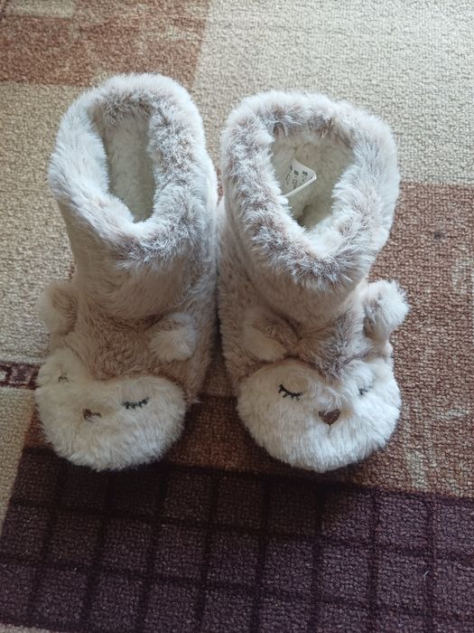 Теплі домашні тапочки