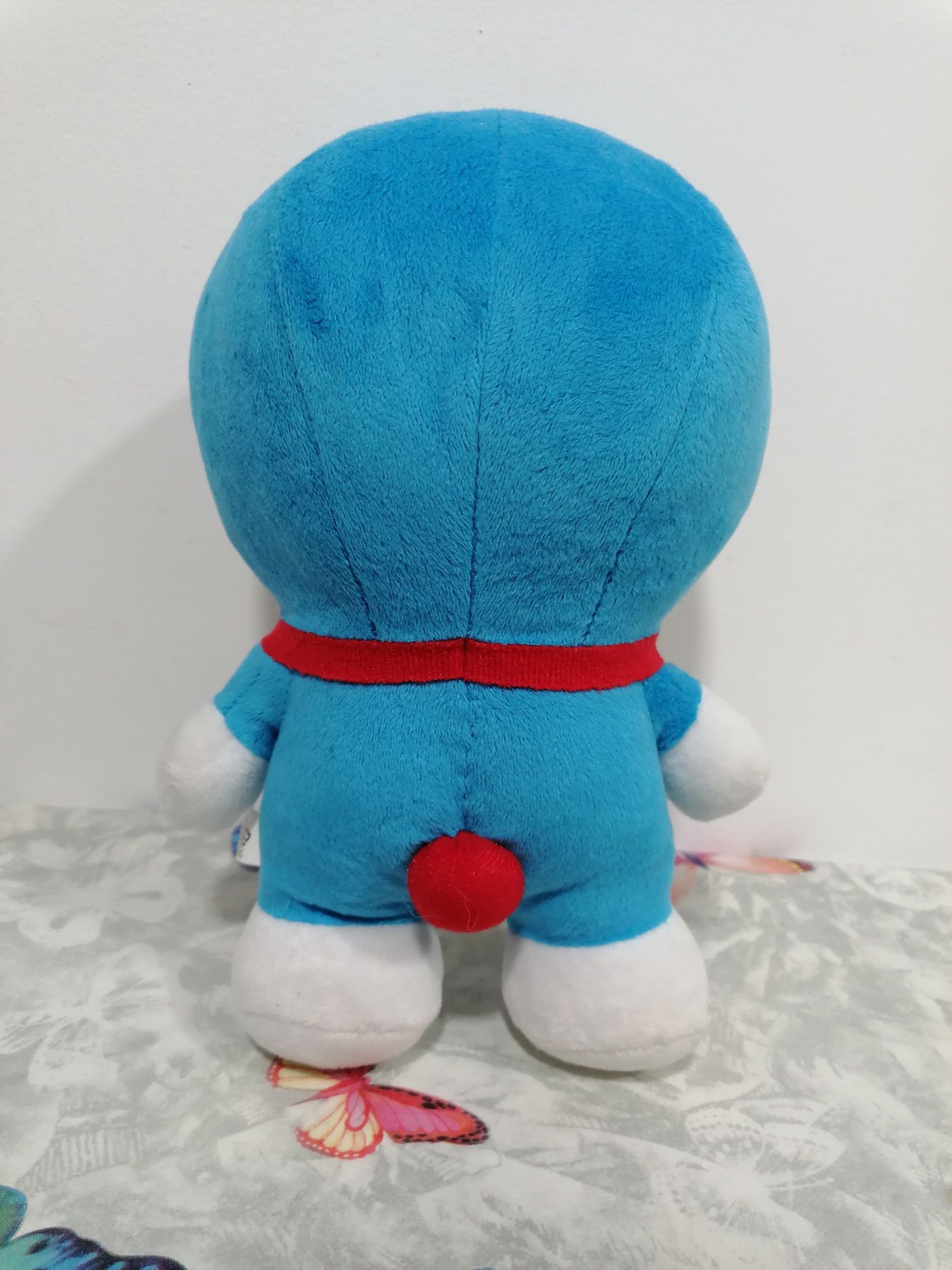 Boneco Doraemon em peluche