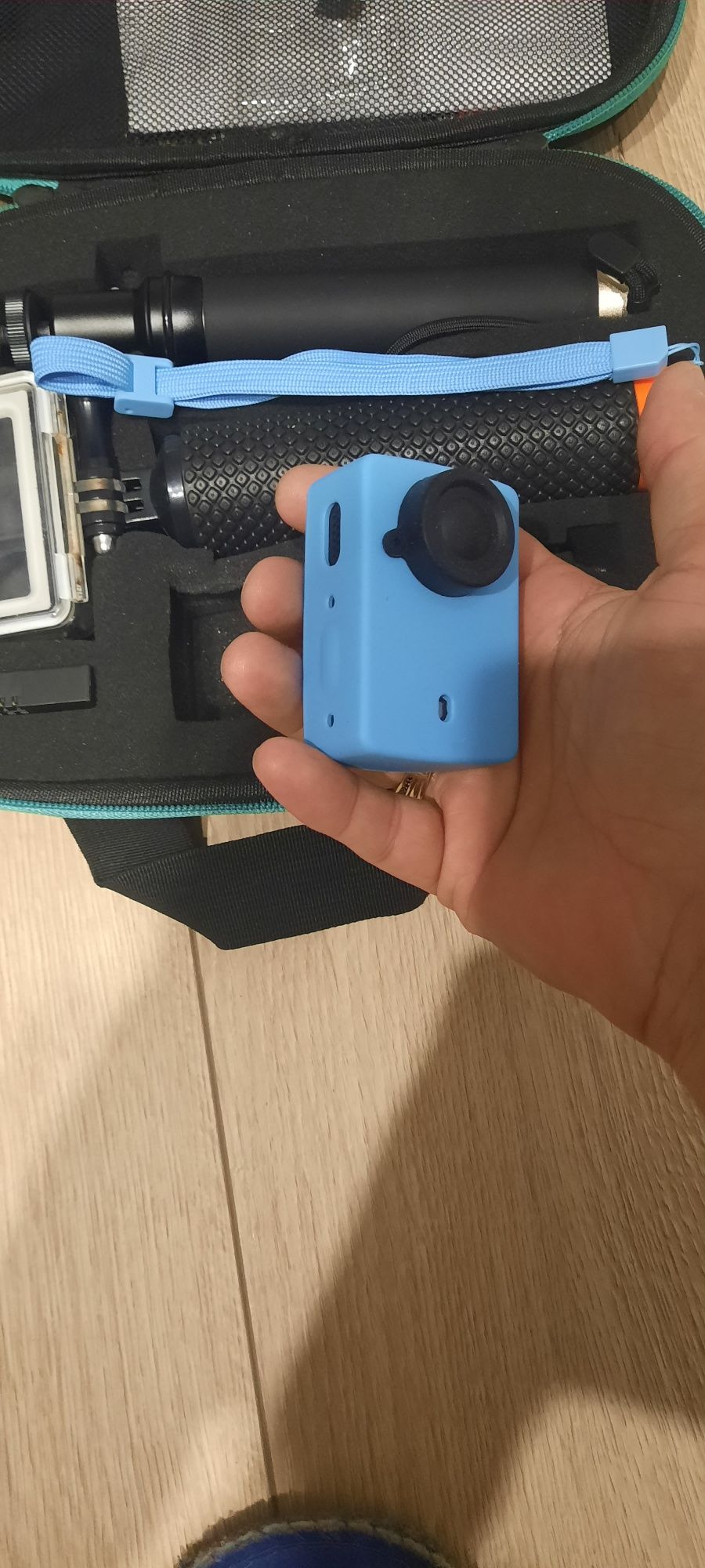 Продам  камеру Xiaomi Yi 4K