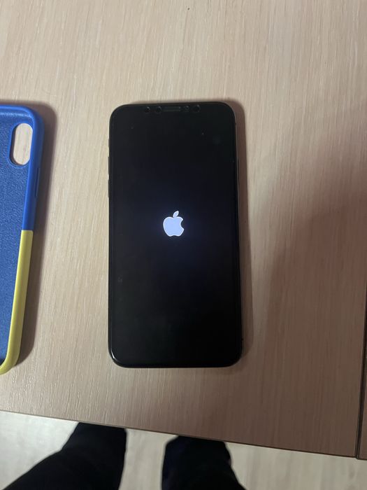 Продам 10 айфон на запчасти