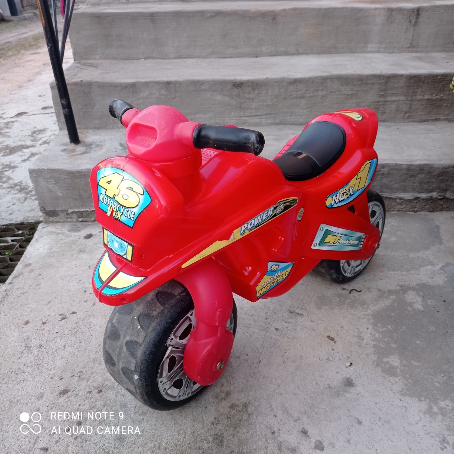 Motorek biegowy dla chłopca