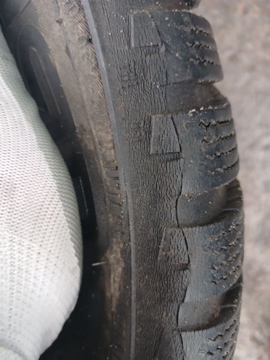 Nokian шини,резина 205 55 16 зима