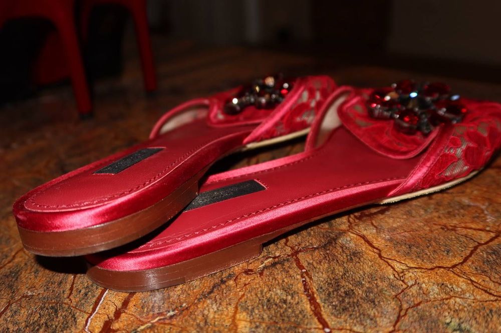 Оригінальні шльопанці Dolce & Gabbana.