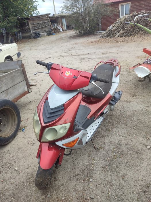 Скутер заводиця стан на фото