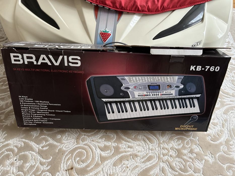 Синтезатор BRAVIS KB-760 | новий
