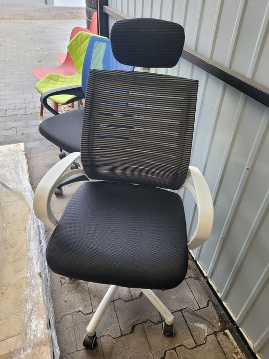 Krzesło biurkowe biurowe tanio różne rodzaje