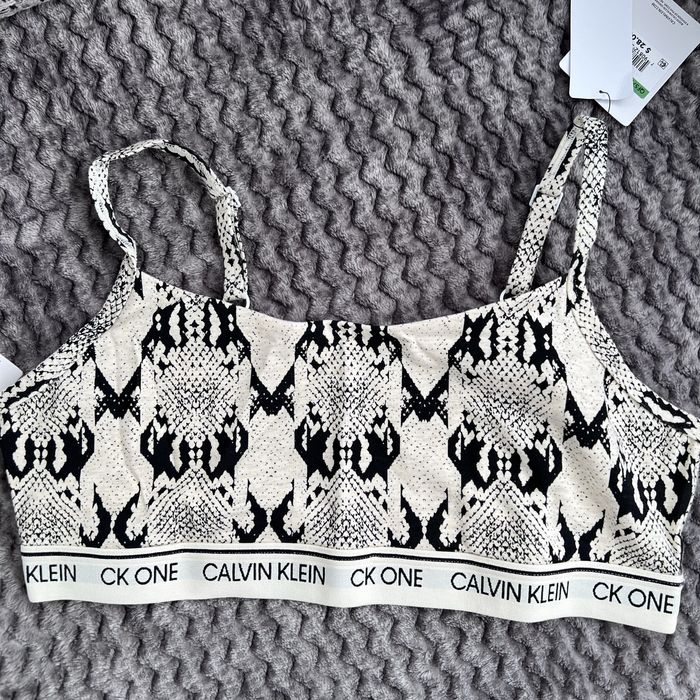 Комплект білизни Calvin Klein розмір L