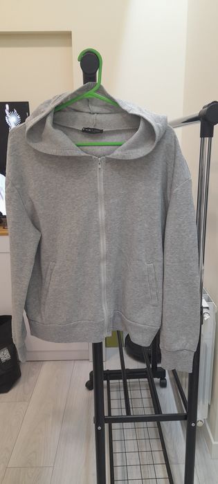 Продам женскую одежду