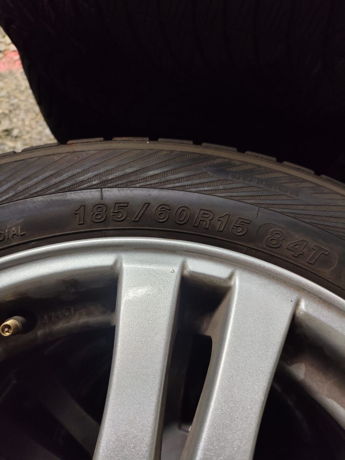 4x100 15"et38 6.5j Audi Honda Opel Toyota Nissan 185/60/15 nr82