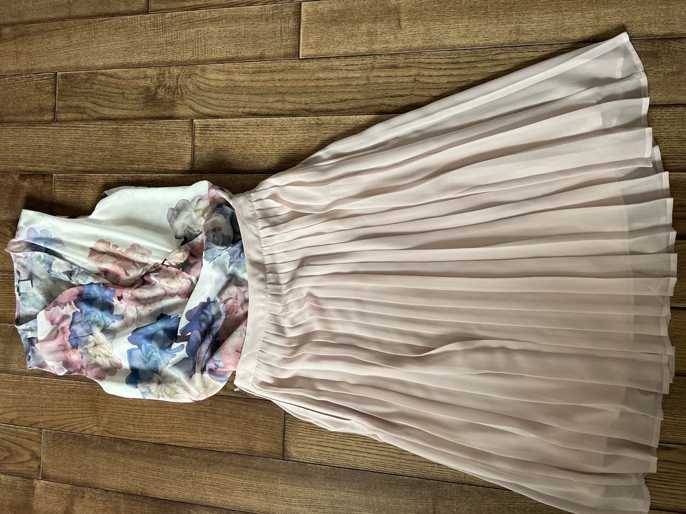 Новый комплект из плиссированной юбки и блузки нежно-розового цвета s