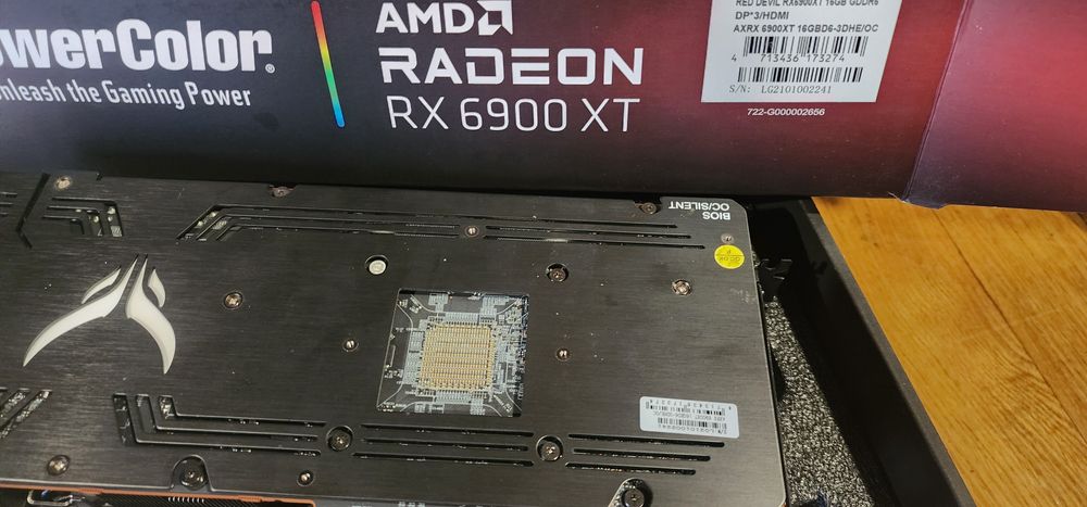 Продам видео карту AMD RADEON RX 6900 XT