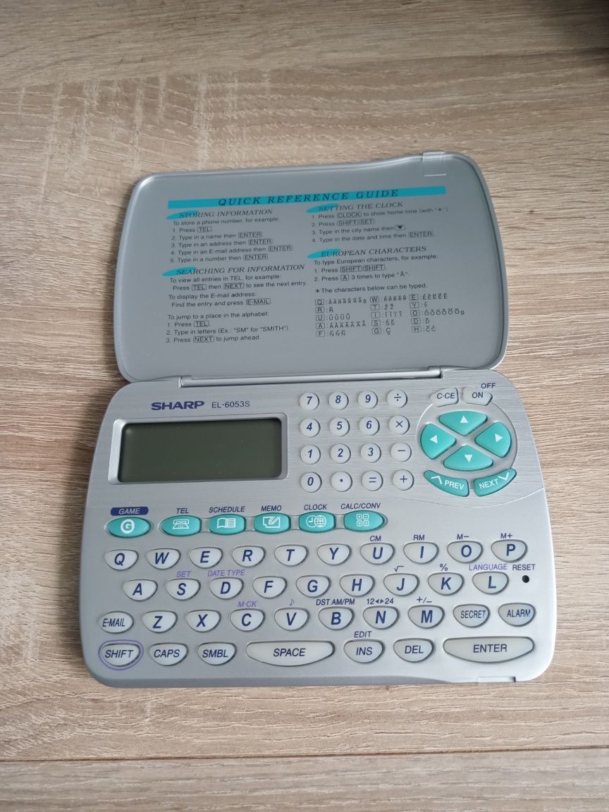 Sharp Kalkulator Naukowy Organizer Elektroniczny