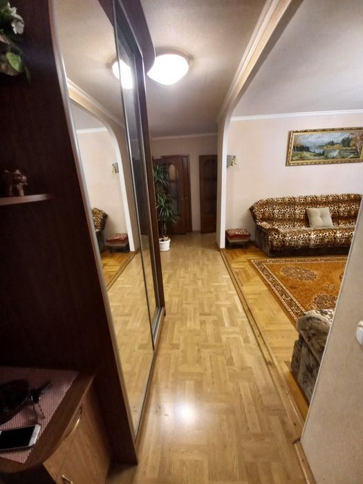 Сдам 4 к.кв завод Шевченко, начало Академика Богомольца