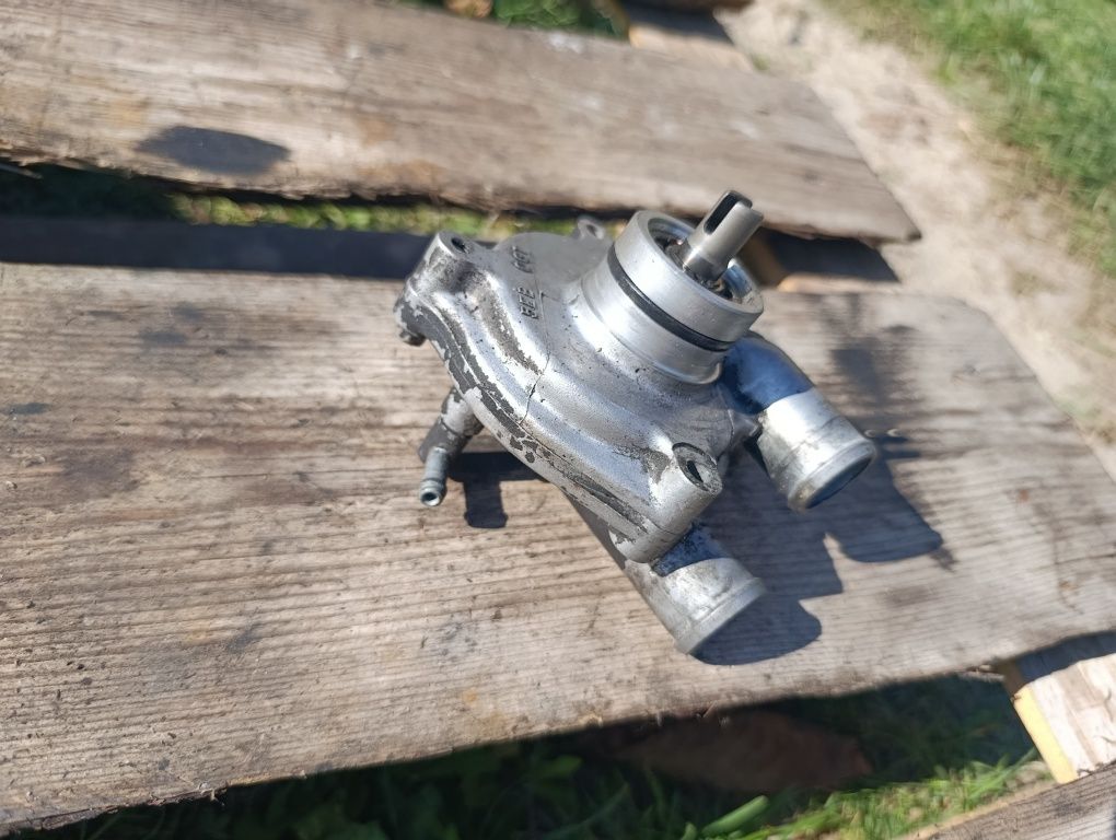 Pompa wody Yamaha R6 RJ02 5EB pompka 600 Yamahy 98 – 02 r silnik B4