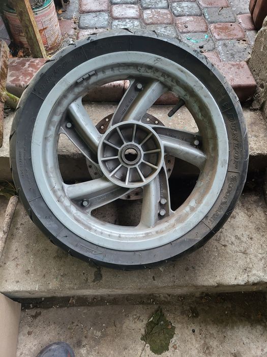 Заднее колесо на Aprilia atlantik 500