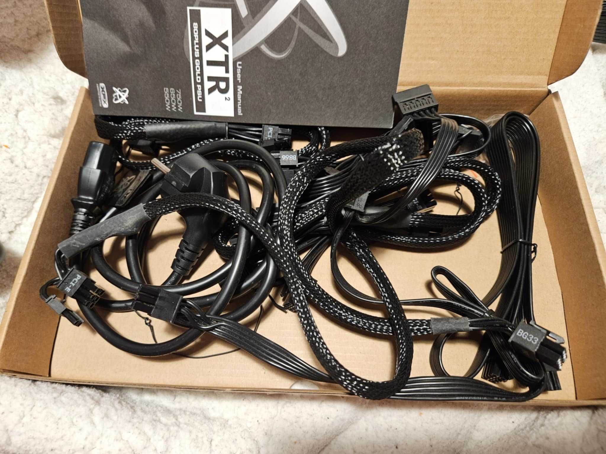Fonte de alimentação XTR 650W modular