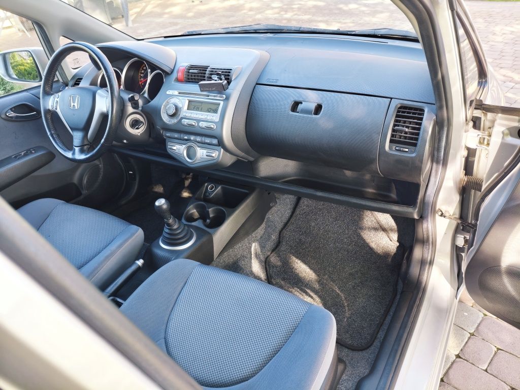 Продам Honda jazz