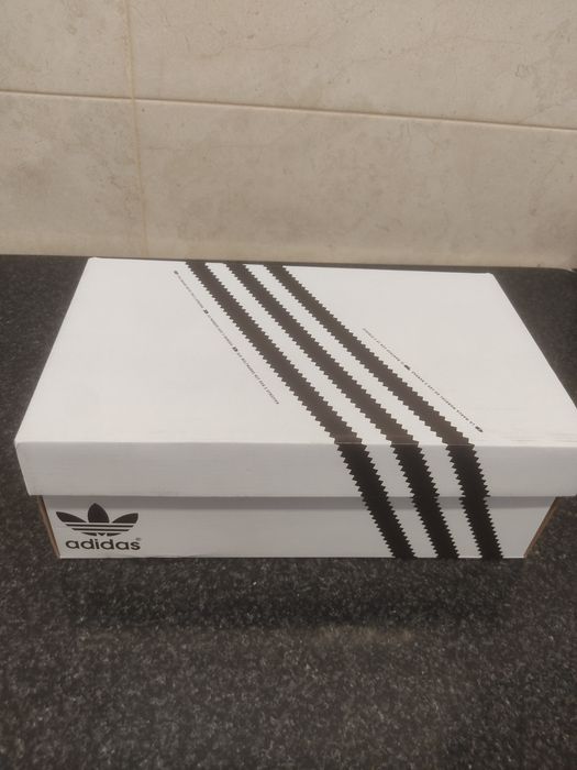 Adidas a estrear na caixa 42