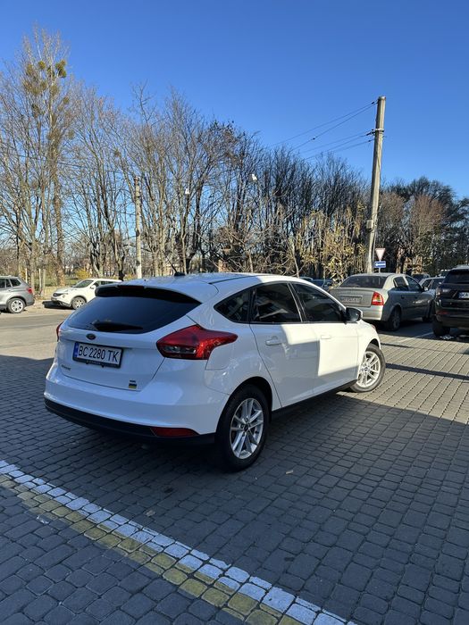 Авто Ford Focus 2.0 2017 (хетчбек, бензин, автомат)
