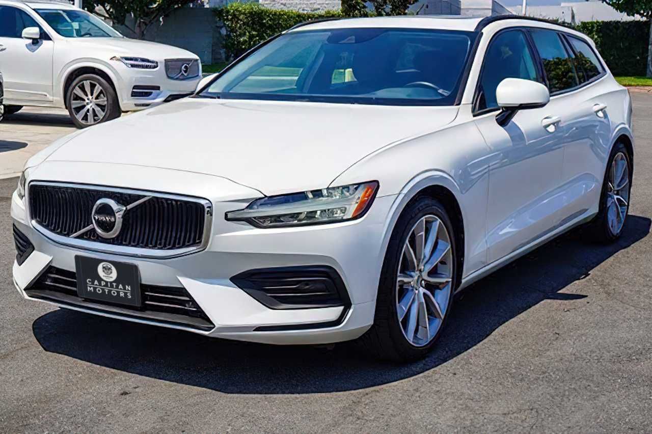 Volvo V60 T5 Momentum      2020