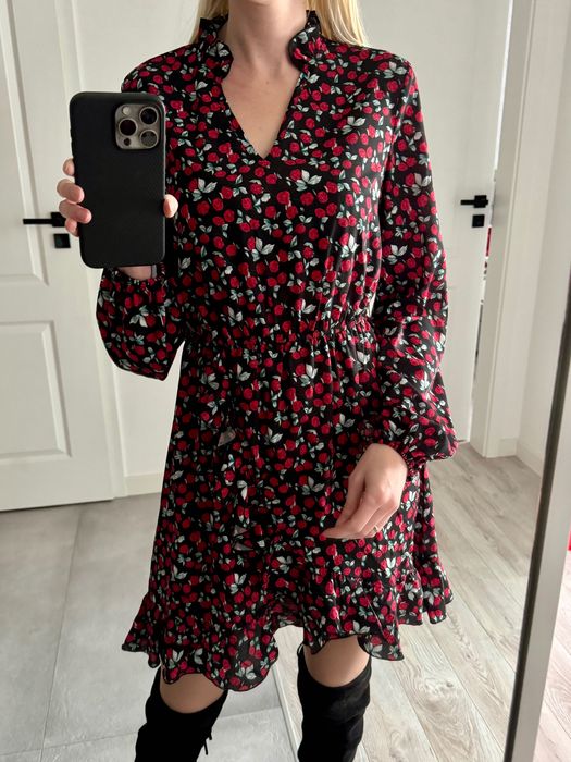 Elegancka sukienka w kwiaty róże S falbanka długi rękaw