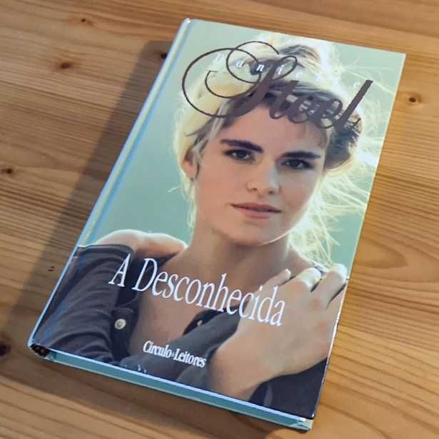 Danielle Steel - A Desconhecida - Livro