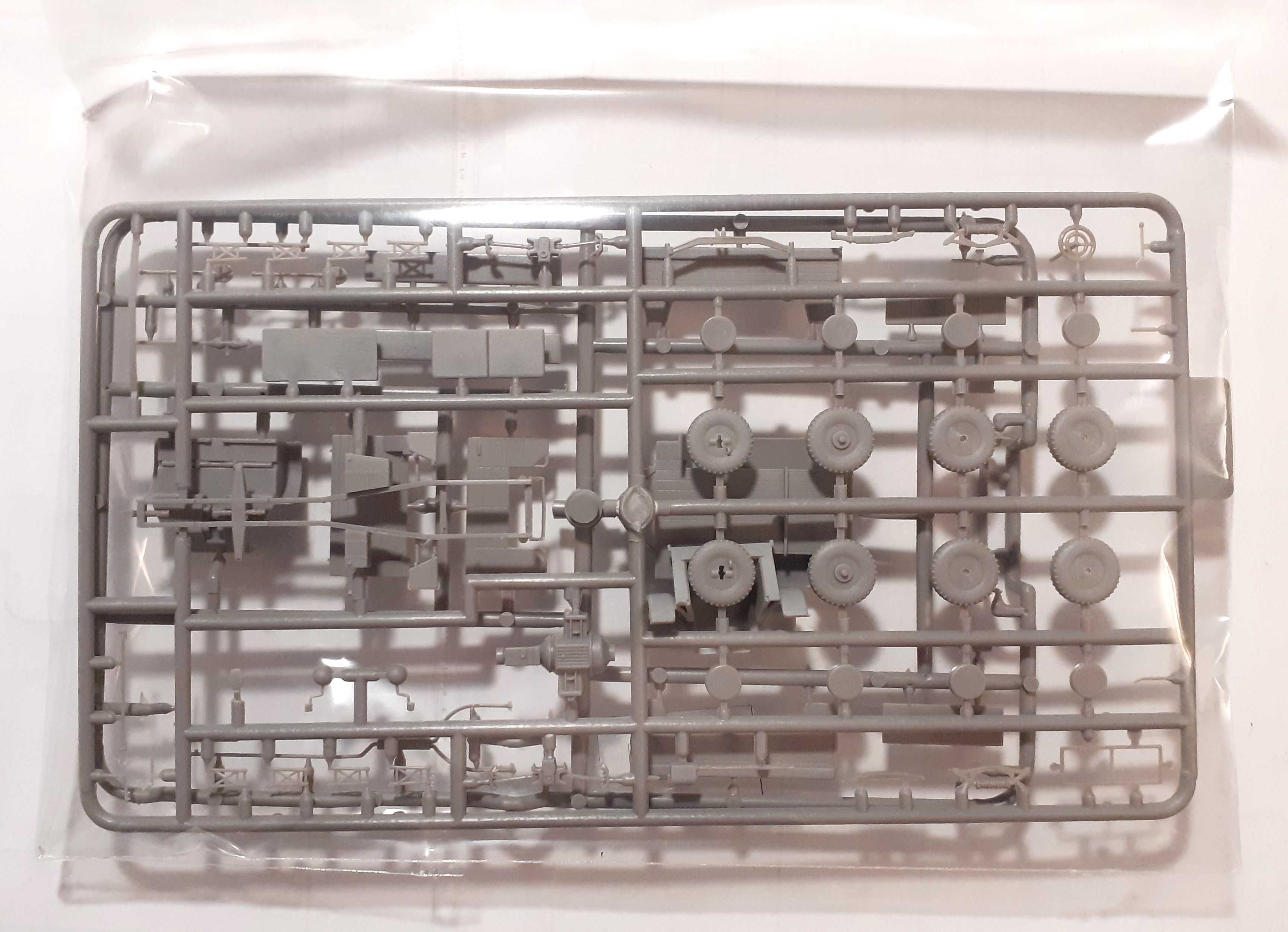 Сборная модель  Krupp L2H143 1/72 ICM