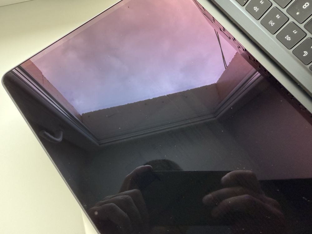 Apple MacBook Air 13 m2/8gb/256 94%