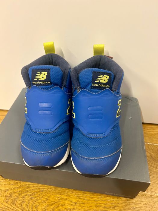 New Balance buty zimowe na rzep niebieskie roz.30