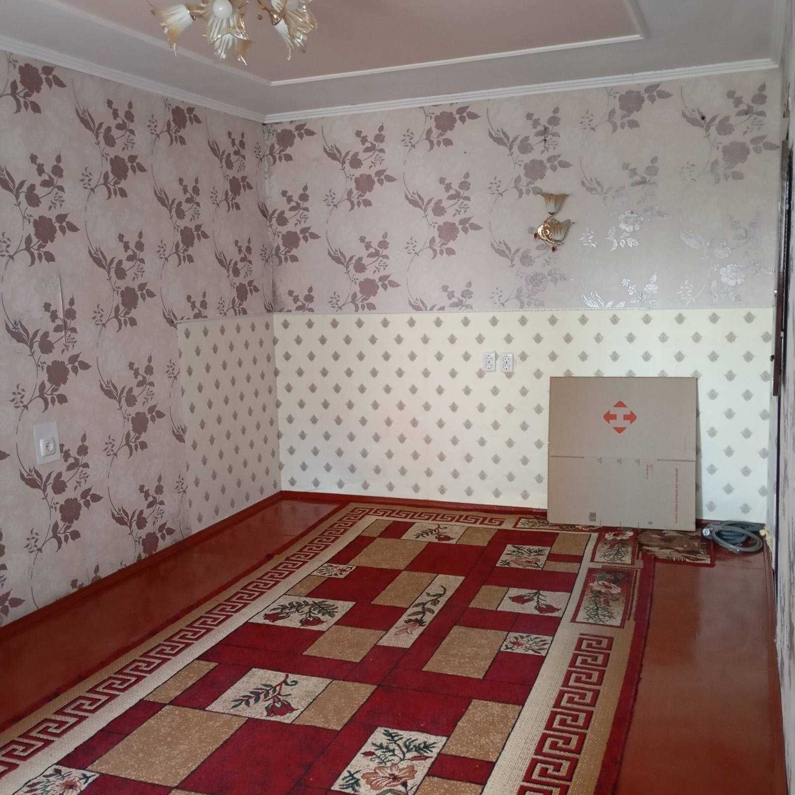 продам кімнату  18 кв.м. Центр