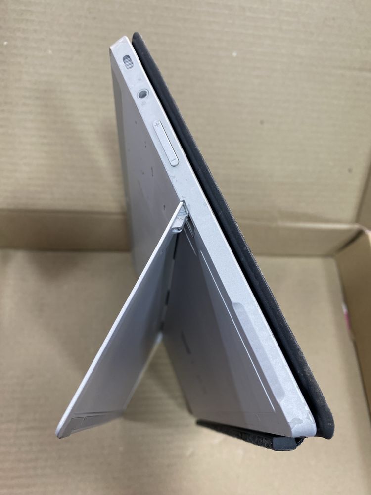 Microsoft Surface 2 “32gb”(model 1572)