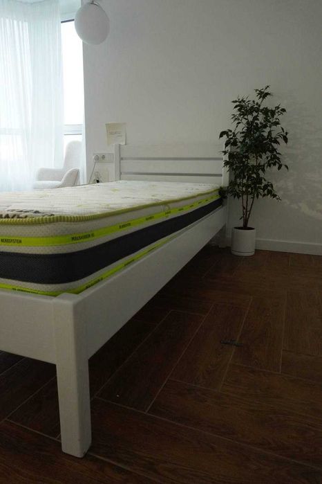 Ліжко і матрац. Самовивіз Вишневе