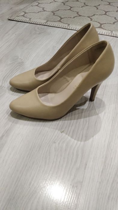 Pantofle damskie klasyczne