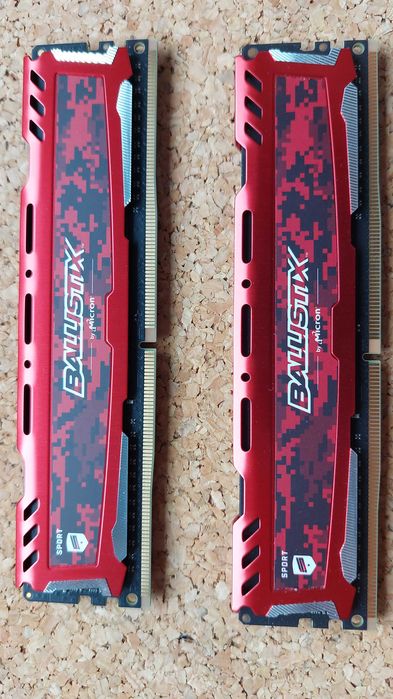 Crucial Ballistix Sport LT 16GB DDR4-3000 CL15 RED