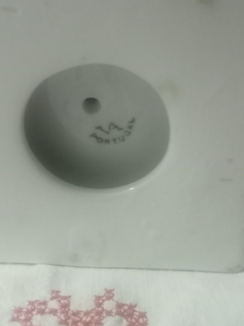 Bela jarra de altar ou outros de porcelana Vista Alegre