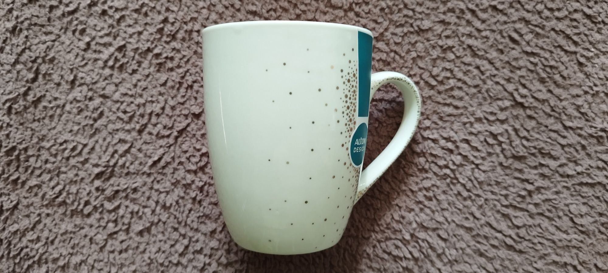 Kubek porcelanowy Serduszko. 300ml. Nowy