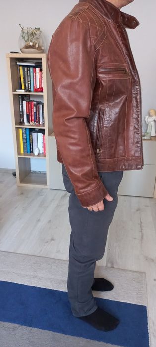 Kurtka skórzana 52