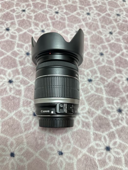 Canon EF-S 18-200mm zoom lens
