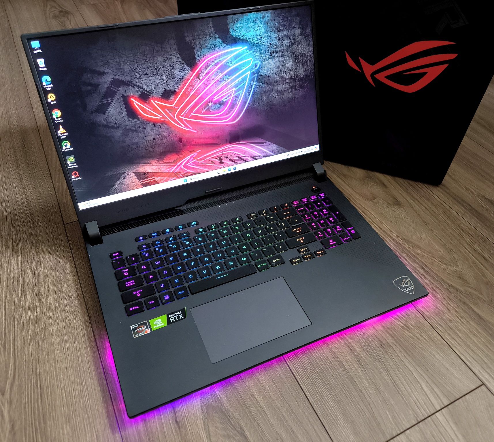 Asus Rog Strix G713QR 17.3 360HZ Razen 7 5800H 16gb RTX3060 1tb