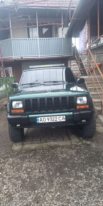 Джип Cherokee 2000