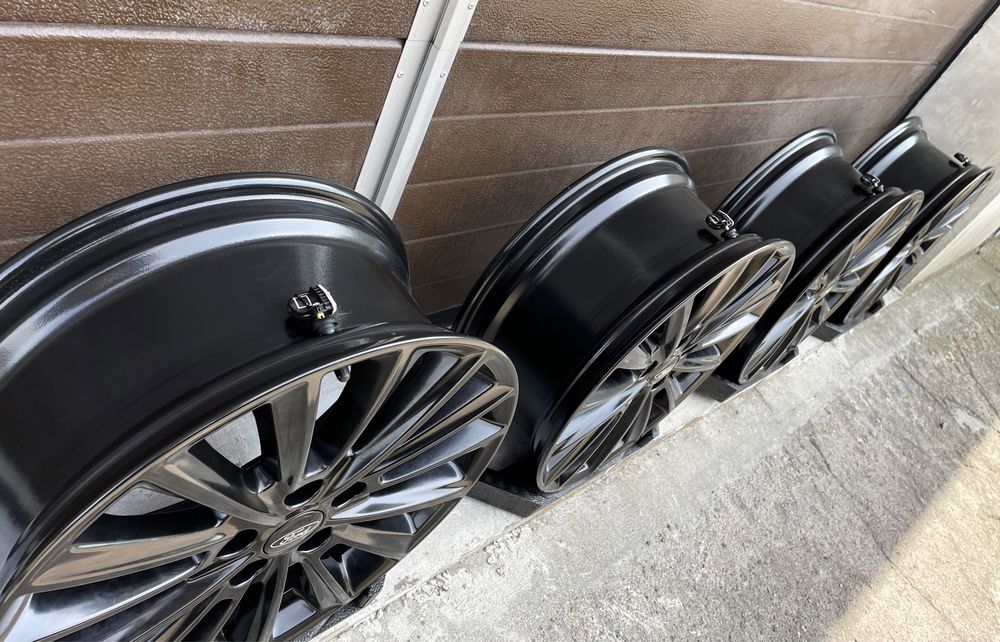4x felgi aluminiowe 5x108 r17 7J et50 Alufelgi Oryginał Ford Czarne 17