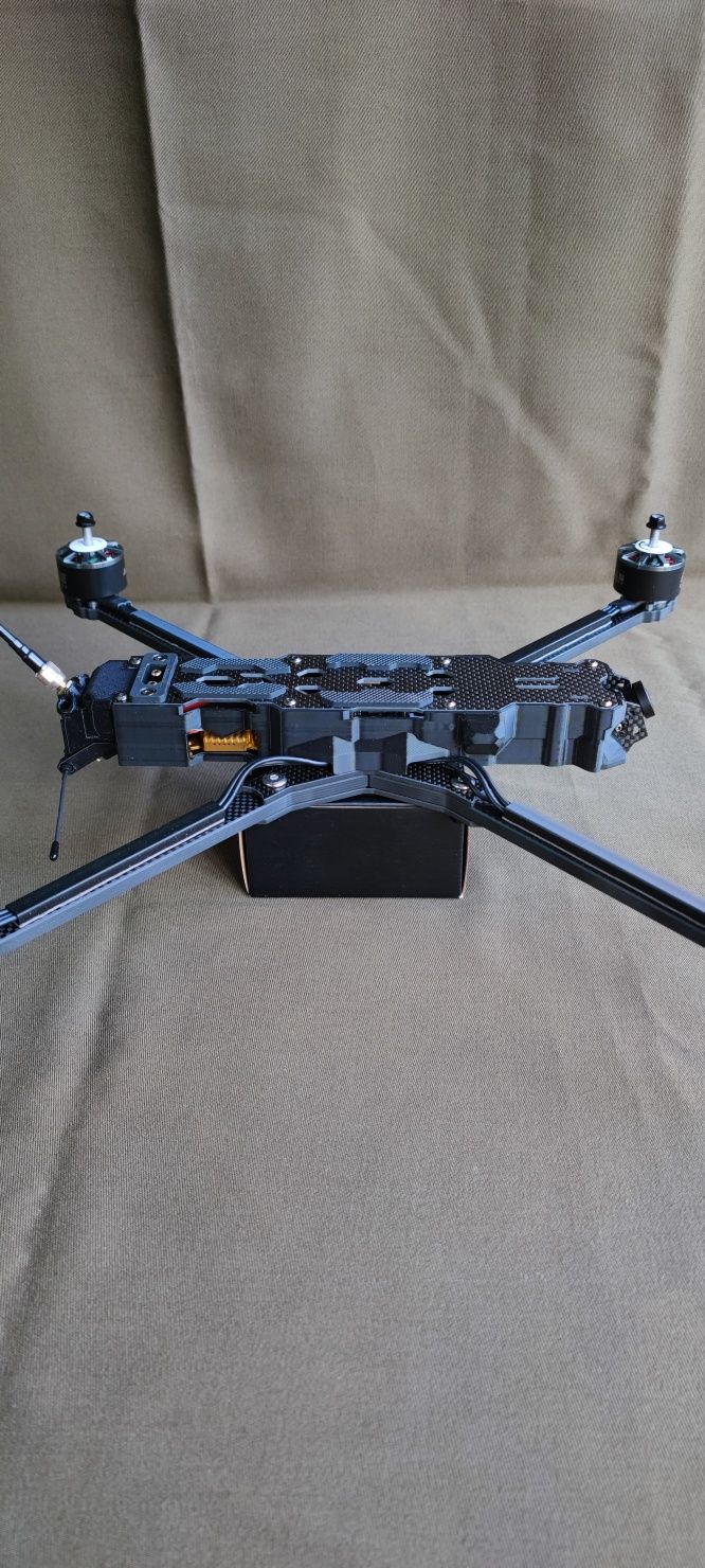 Нічні Карбонові FPV дрони Axisflying 10 дюймів 1.2GHz TBS