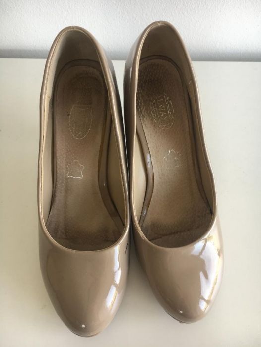 Buty szpilki r 39 nude camel beżowe