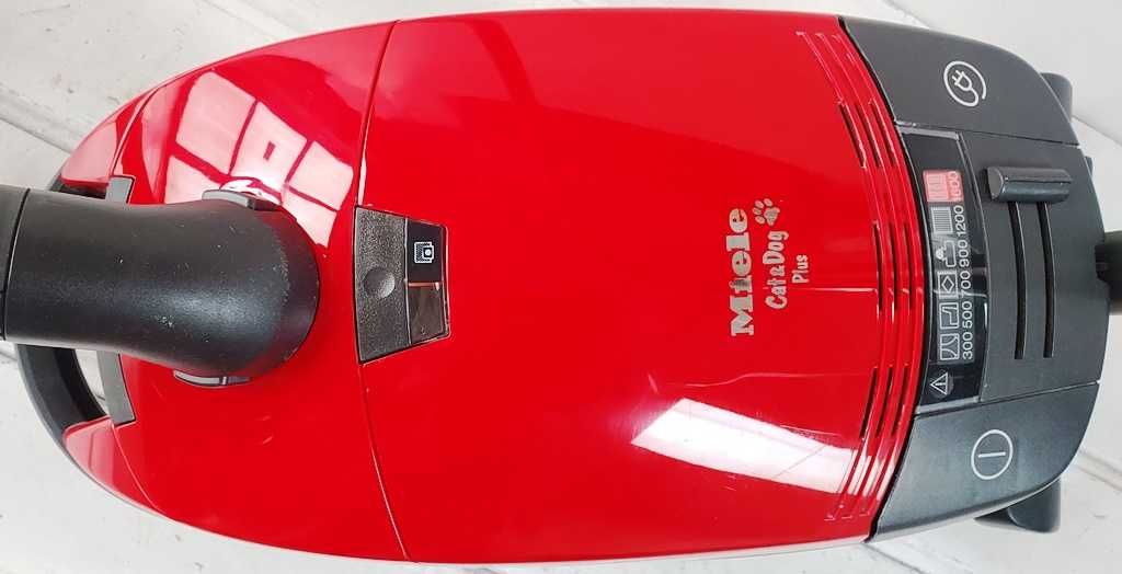 Odkurzacz Miele Cat & Dog model 1600W gwarancja
