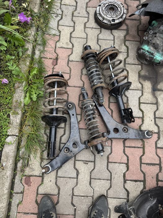 Lancer 9 передні ричагі седан універсал 2003-2008