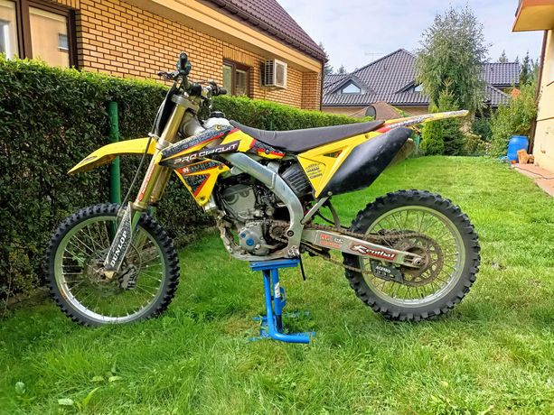 Suzuki rmz 250 po remoncie