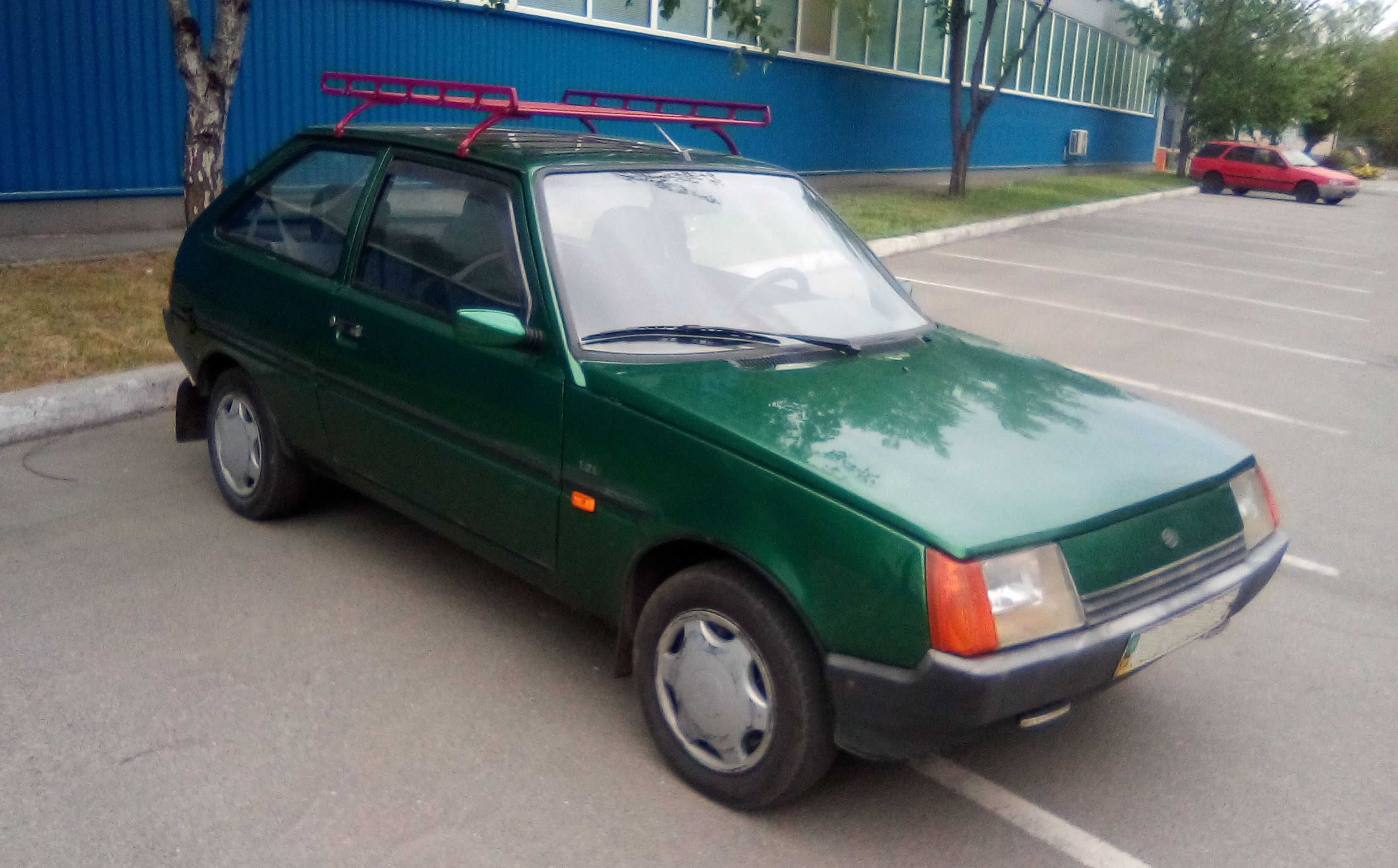 Автомобиль "Таврия" ЗАЗ-110217